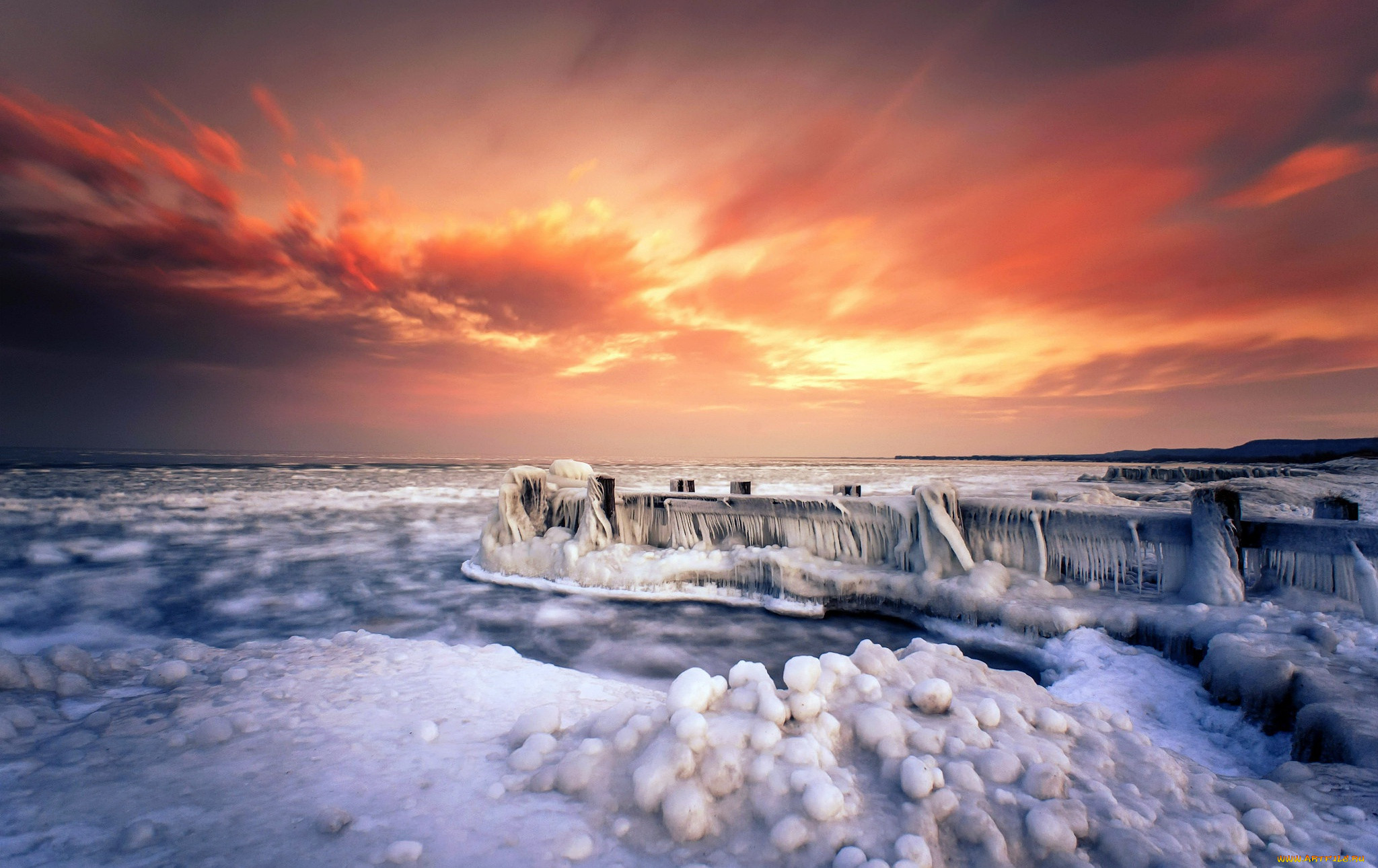 Берег лед. Ледяной берег. Морозны берега. Ледяные берега картинки. Ice Bridge.